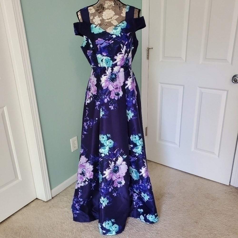 NWT Sangria purple floral‎ dress with pockets Sz. 4
